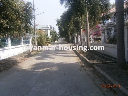 Myanmar real estate - for sale property - No.2434 - House for sale in Thin Gann Gyun! - View of the street.