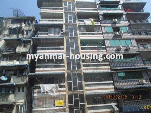 缅甸房地产 - 出售物件 - No.2454 - An apartment in good area for sale! - View of the Building