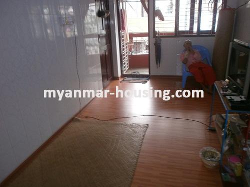 Myanmar real estate - for sale property - No.2632 - Good apartment for sale near main road! - V ieiw of the hall type.