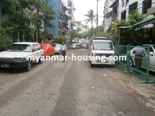 Myanmar real estate - for sale property - No.2644 - Nice apartment near main road for sale in Tarmway! - View of the road.