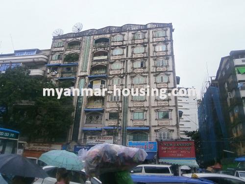 ミャンマー不動産 - 売り物件 - No.2723 - An apartment for shop available in Mingalar Taung Nyunt! - View of the building.