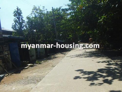 Myanmar real estate - for sale property - No.2934 - Apartment for sale in Thin Gann Gyun ! - View of the street.